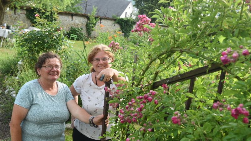 samostanski vrt Kamnik, zeliščno cvetlični vrt, Sabina Grošelj/TATJANA SPLICHAL DRUžINA