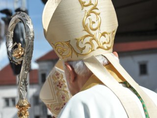 Bogoslužja slovenskih škofov ob velikonočnih praznikih
