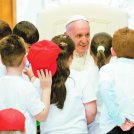 Petsto italijanskih otrok obiskalo papeža