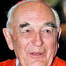 Umrl kardinal Roberto Tucci