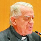 P. Federico Lombardi zagovarja reformo obveščanja v Vatikanu