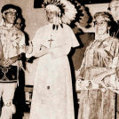 Papež z indijansko perjanico